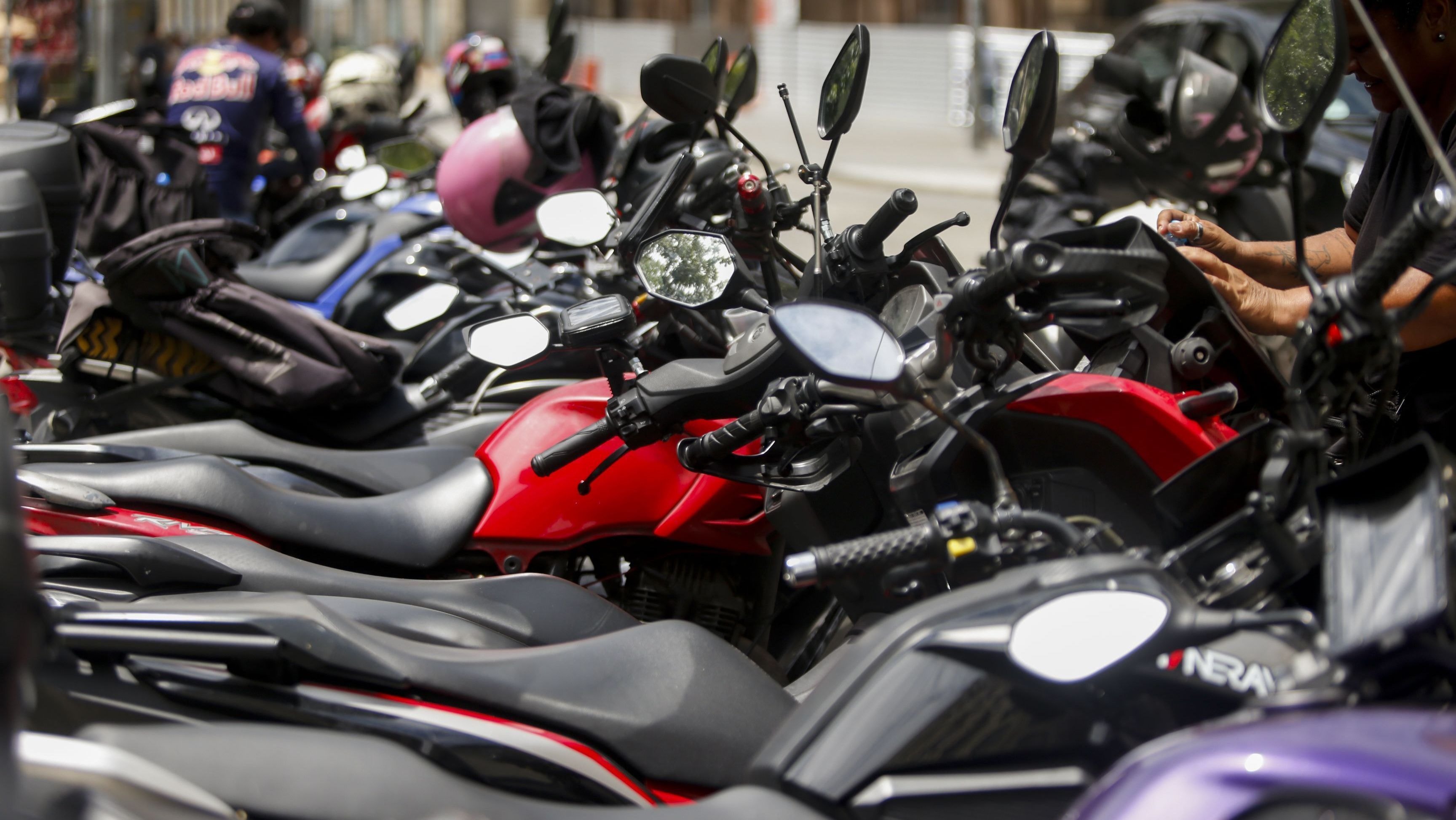 TJSP suspende credenciamento imediato da Uber Moto