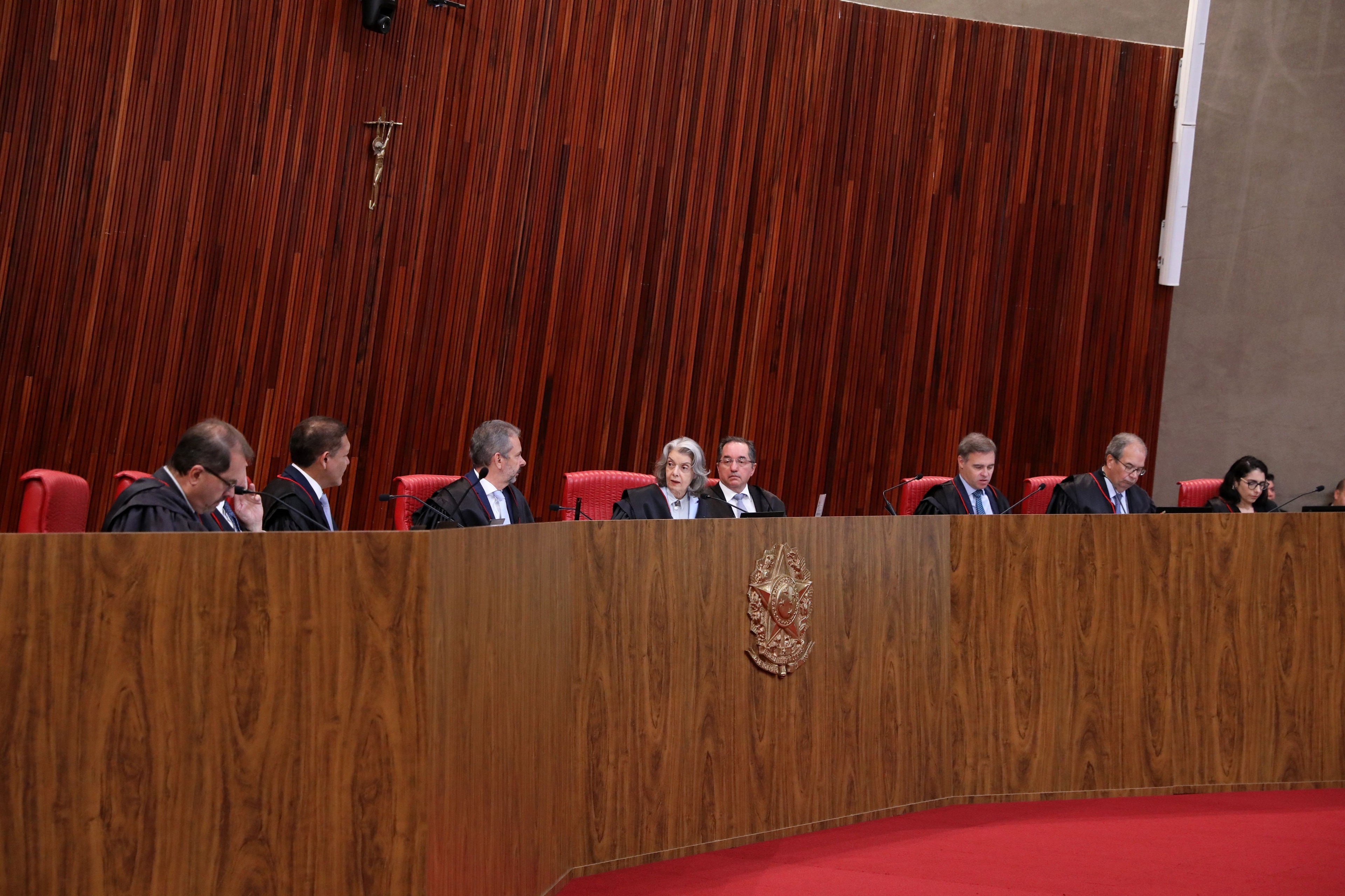Pesquisa: Só 10% dos candidatos a governador são citados por todas as IAs