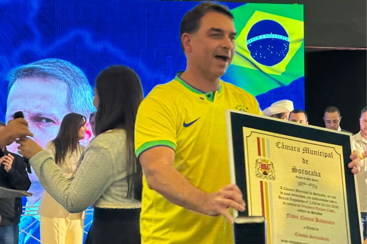 Como a separação de Virginia e Vini Jr afetou Flávio Bolsonaro nas redes