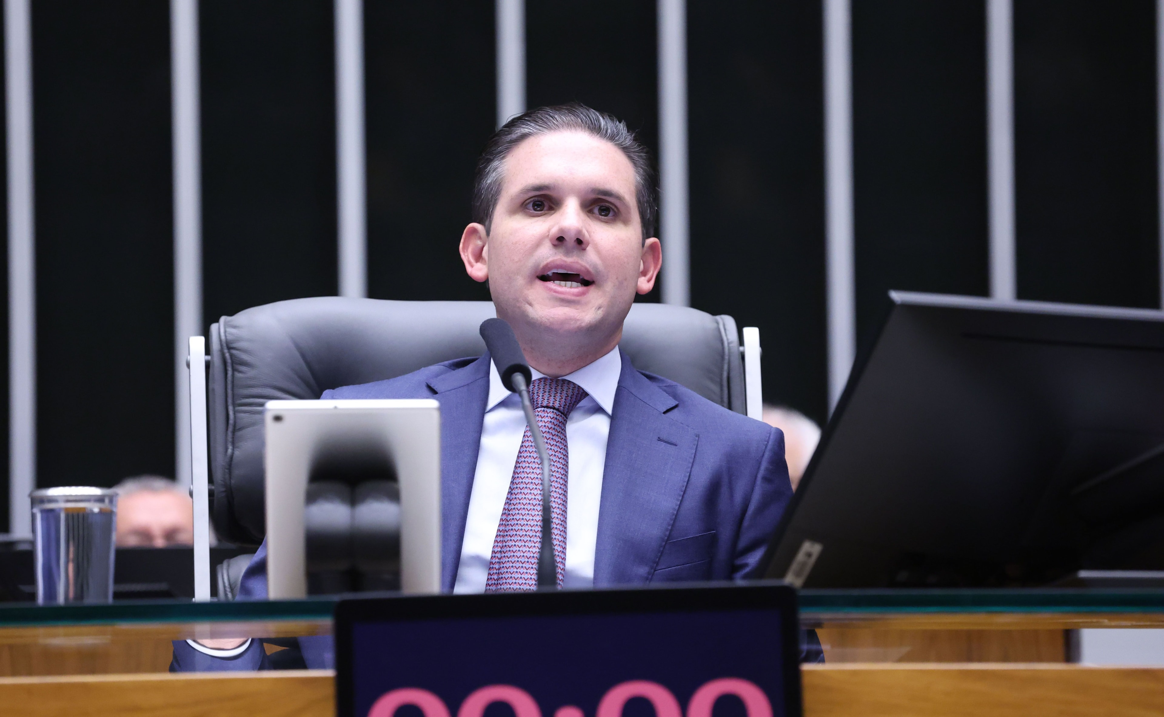 Eleições 2026: veja os 10 deputados federais eleitos com menos votos