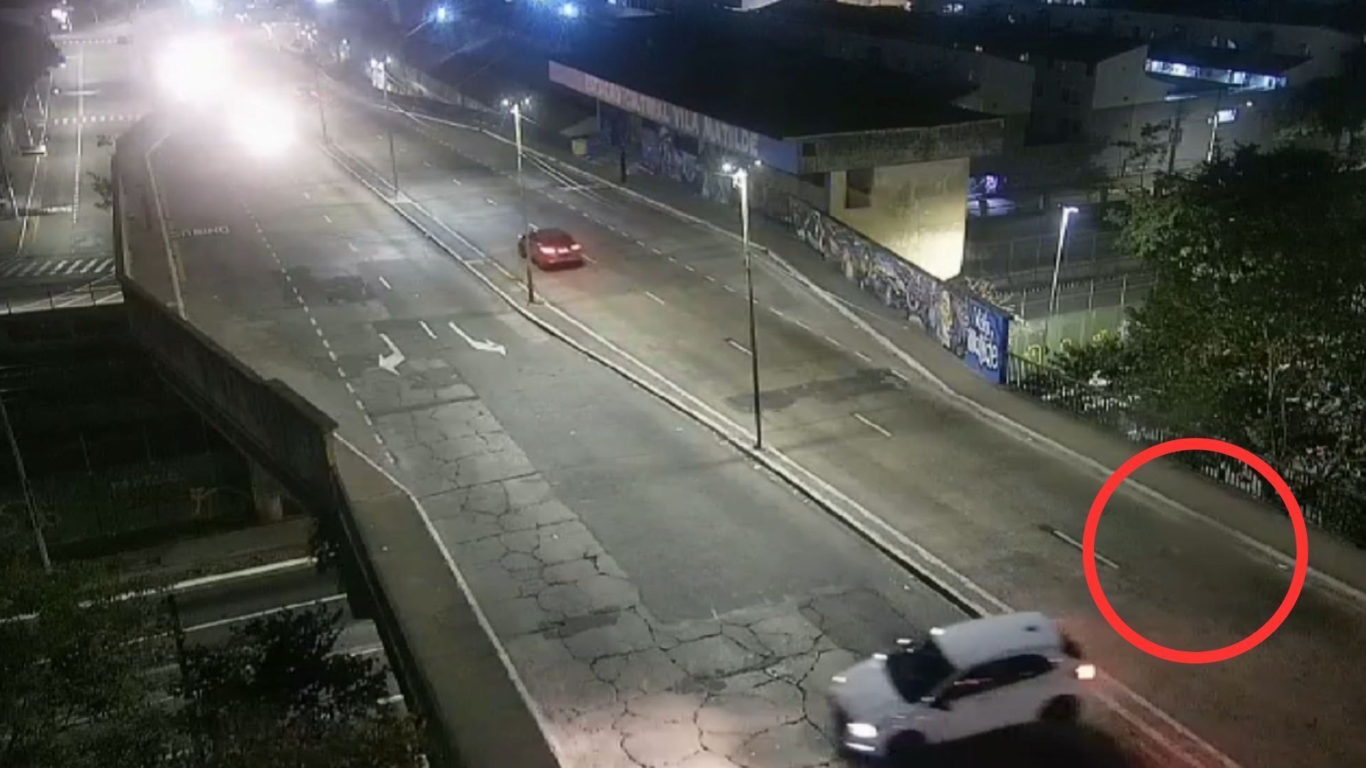DJ que atropelou e arrastou morador de rua em SP é indiciado por homicídio