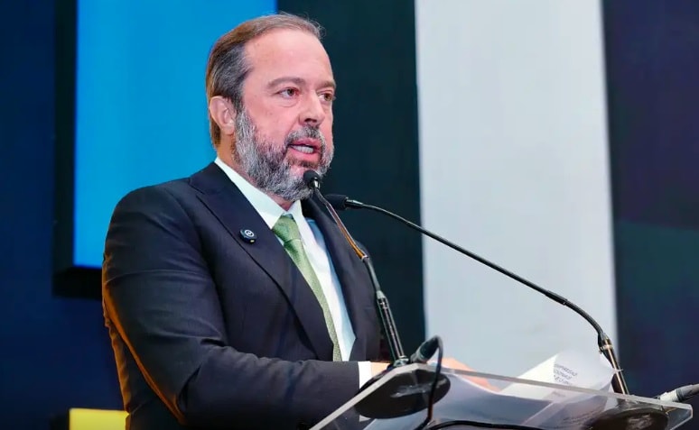 Ministro diz que agentes econômicos devem ser tratados como japoneses: “Todos iguais”