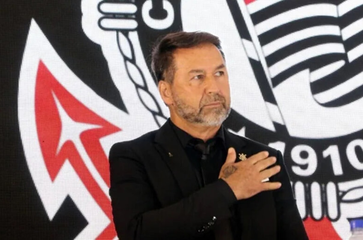Augusto Melo pode ser expulso do quadro de sócios do Corinthians