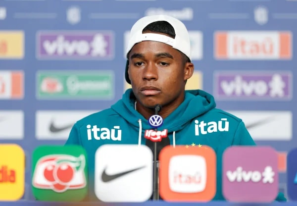 Endrick fala sobre o filho e diz que quer ser lembrado além do futebol