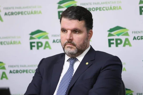 Frente Parlamentar do Agro critica proposta de Gleisi: “Irresponsável”