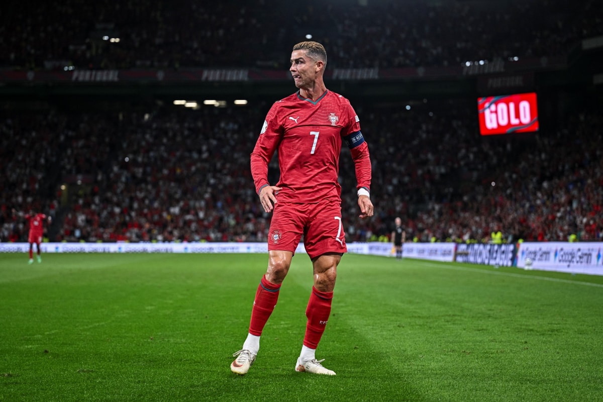 Portugal entra em campo em meio à crise envolvendo Cristiano Ronaldo