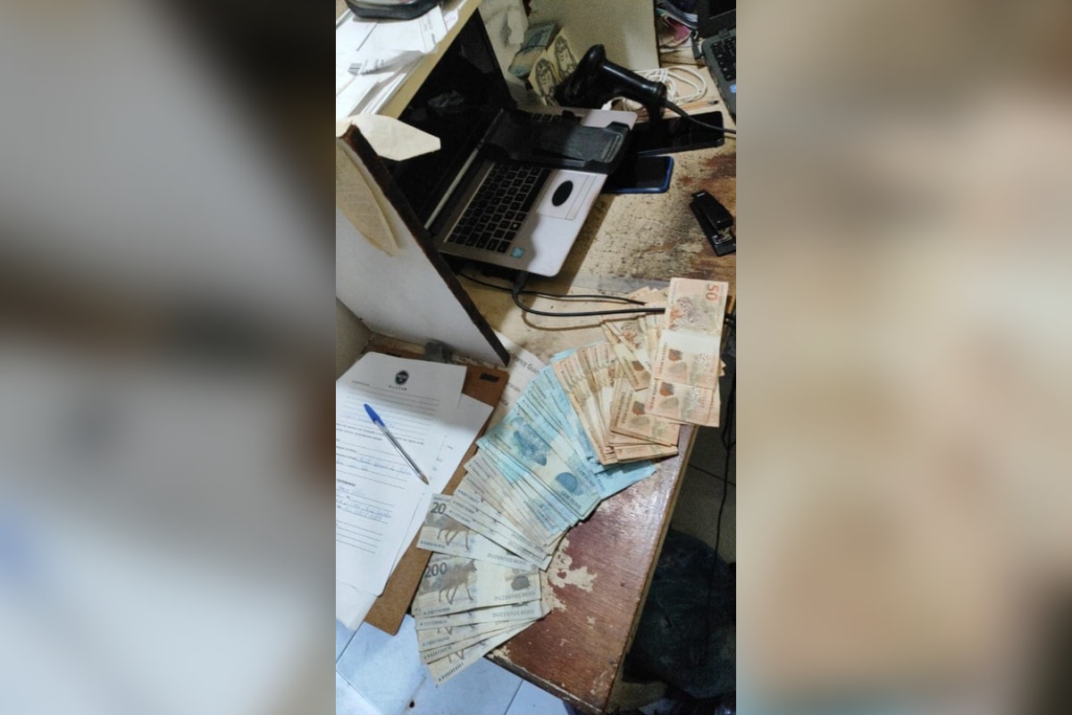Operação bloqueia R$ 18 milhões e prende suspeito de matar policial