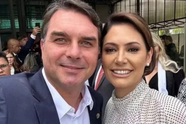 Quaest mostra que Michelle ajudou na recuperação de Flávio