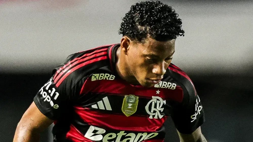 Botafogo negocia a contratação de Everton Cebolinha, do Flamengo