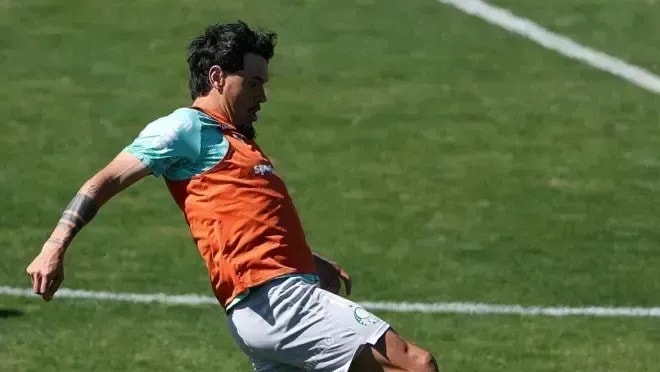 Everson desfalca Atlético-MG contra Vitória por lesão no pé