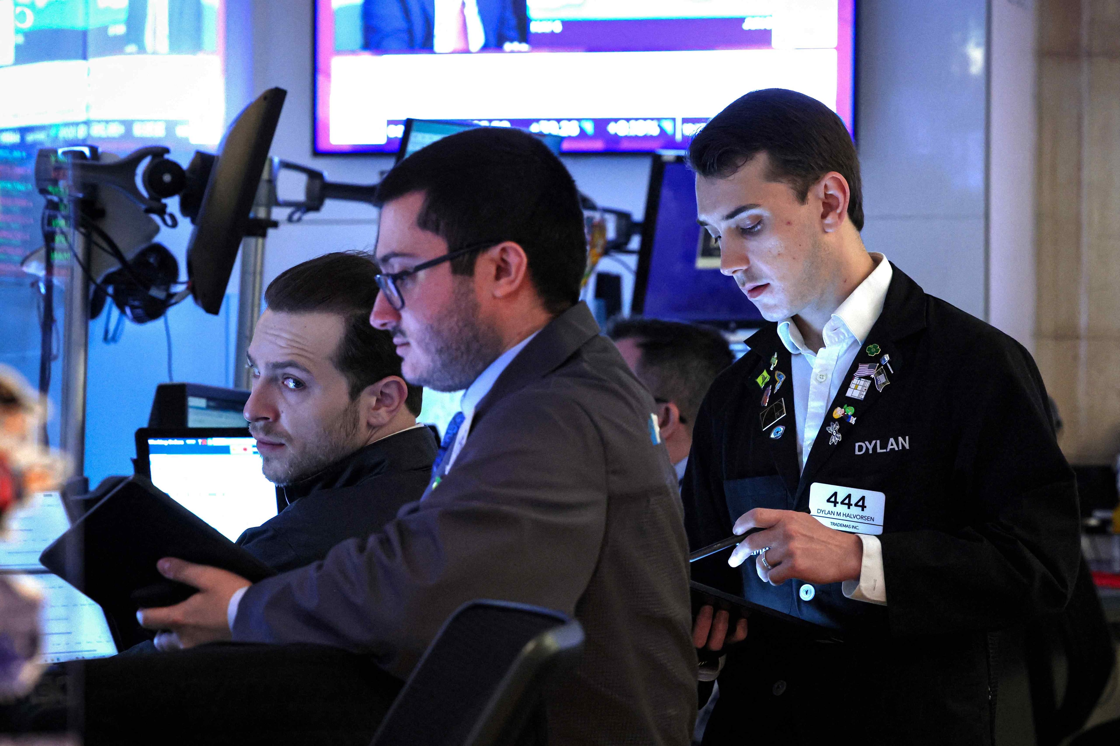 Dow Jones Futuro sobe antes de inflação nos EUA, com ações de IA em destaque