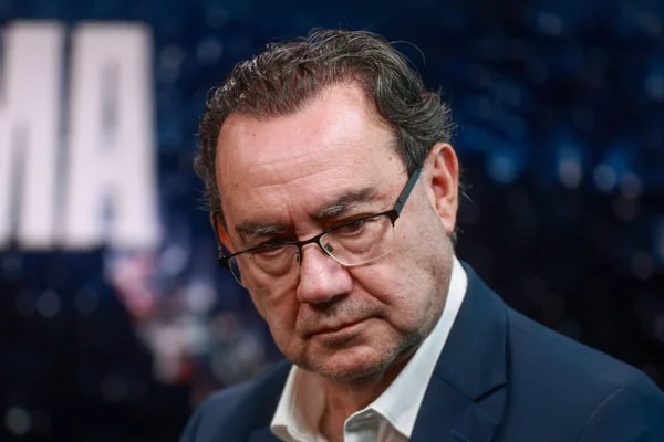 Mandato de 8 anos e magistrados de carreira: Cury defende reforma no STF