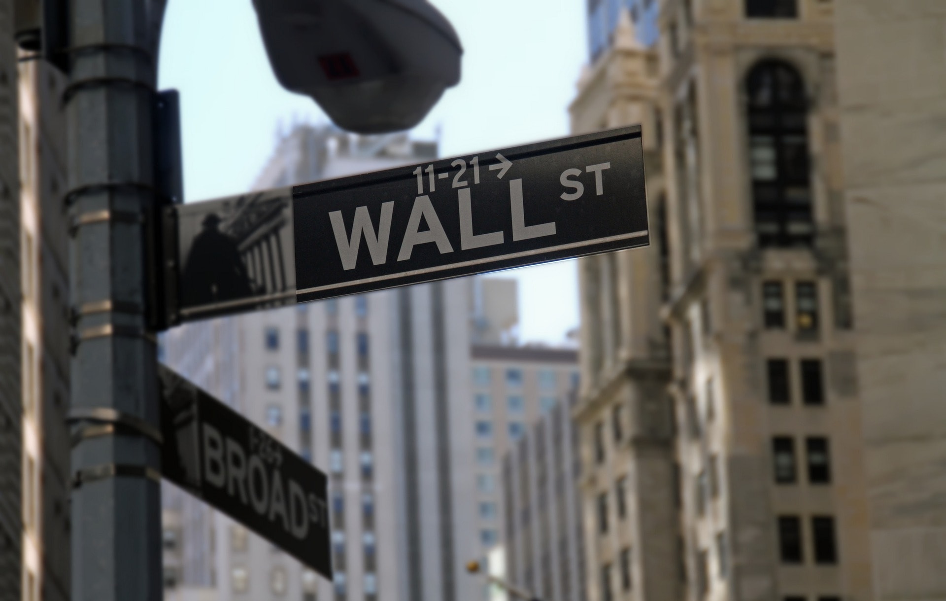 Dow Jones Futuro cai após frustração com cúpula Trump-Xi e temores com inflação