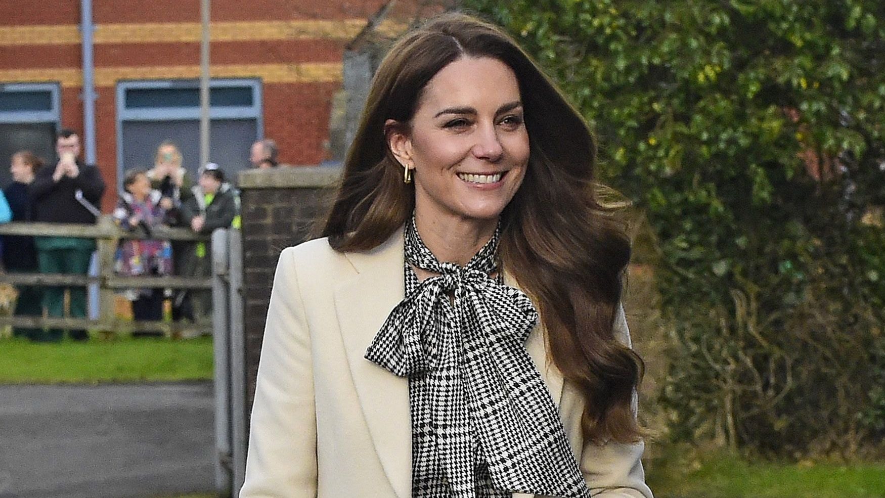 Princesa Kate faz primeira viagem internacional desde diagnóstico de câncer