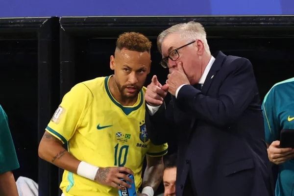 "Orgulhoso pelo trabalho", avalia Ancelotti sobre campanha na Copa