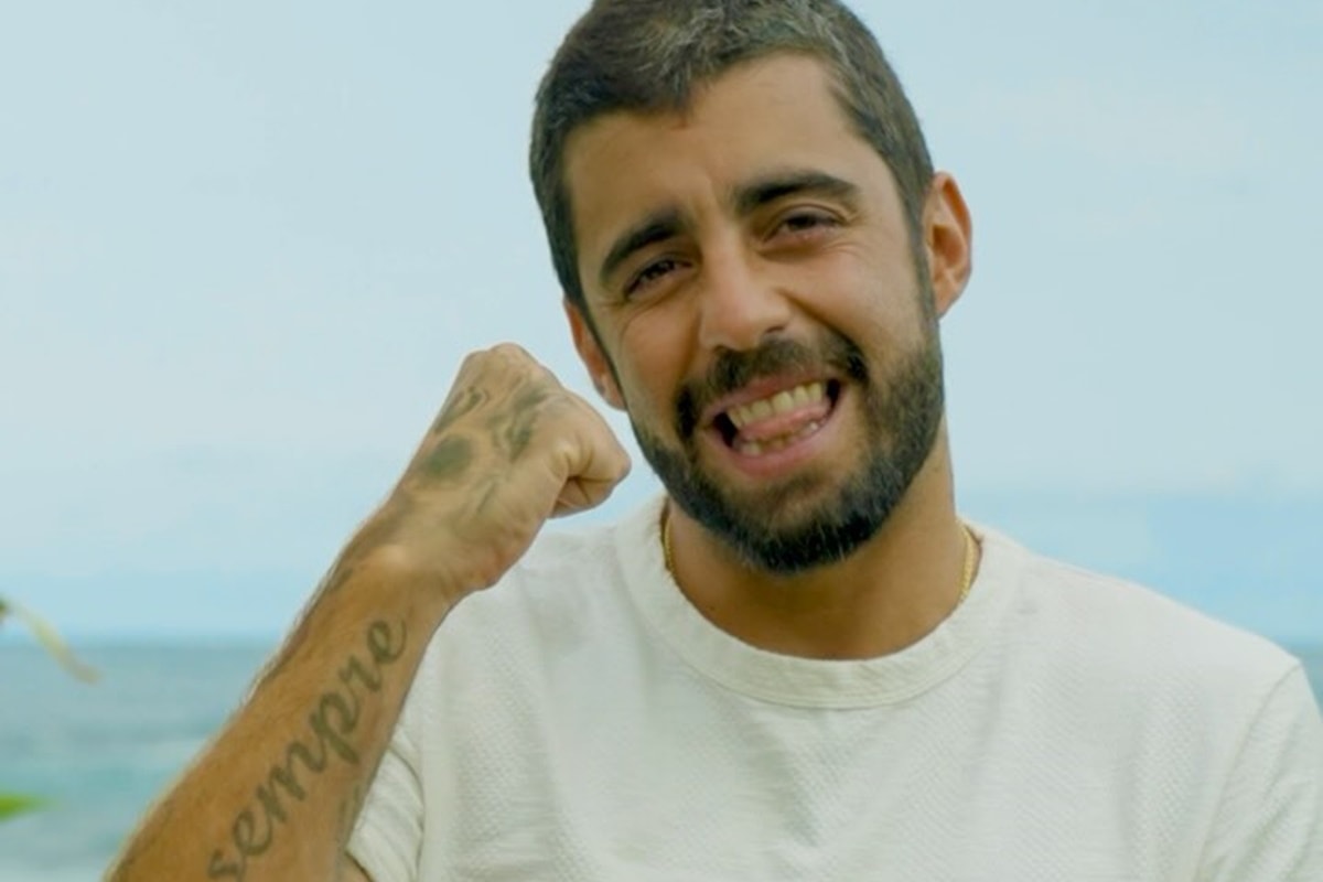 Pedro Scooby se manifesta após ser citado em ação contra o pai: "Abri mão"