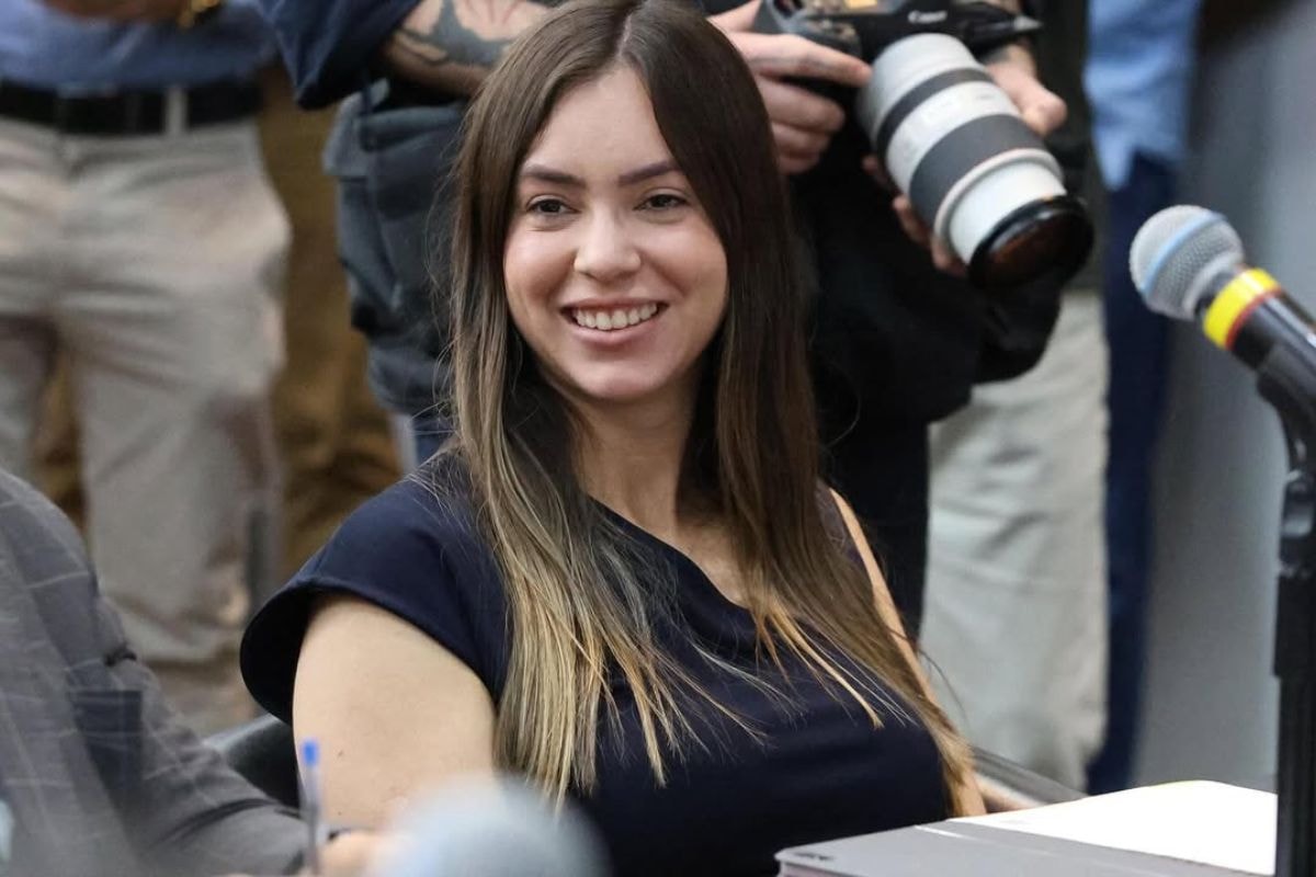 MP pede impugnação de candidatura de deputada por uso de "Bolsonaro"