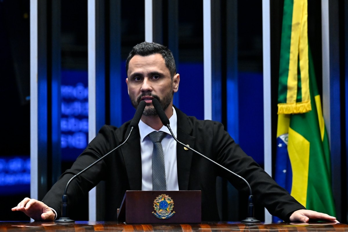 Cleitinho segue líder, mas caiu desde julho, mostra Quaest em MG