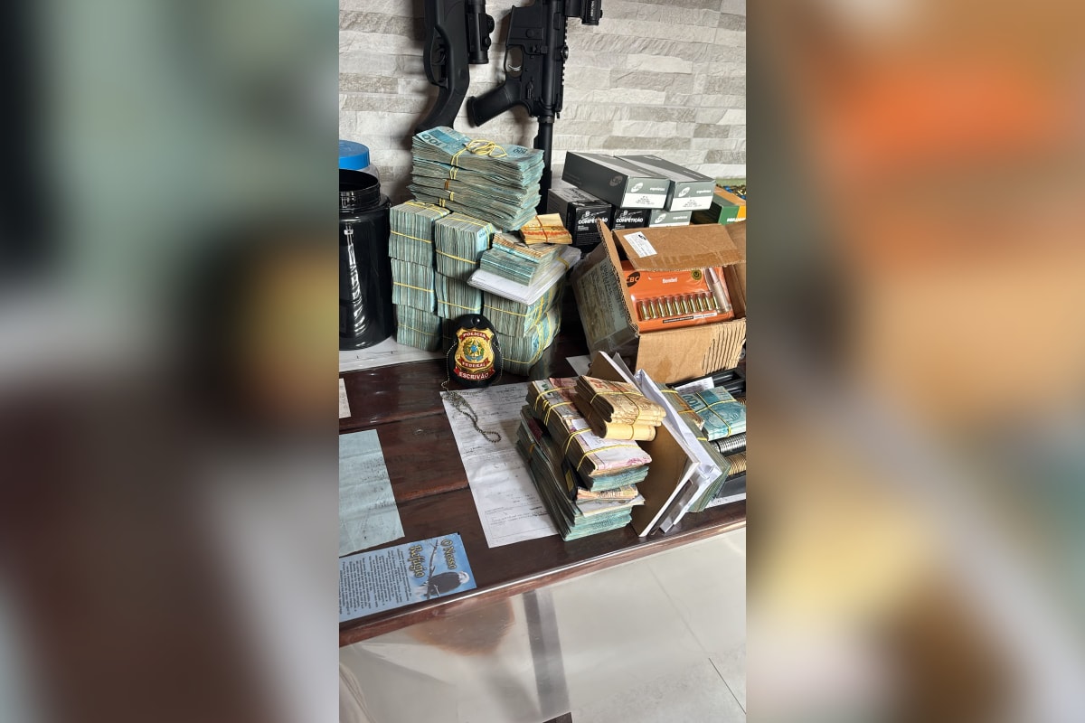 PF acha meio milhão de reais em operação contra fraudes em registros de CAC