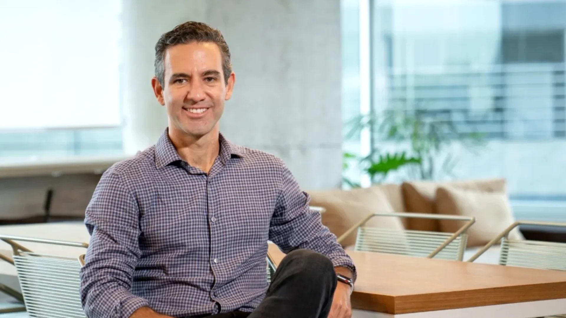 CEO da Nubank é nomeado para conselho da OpenAI, criadora do ChatGPT