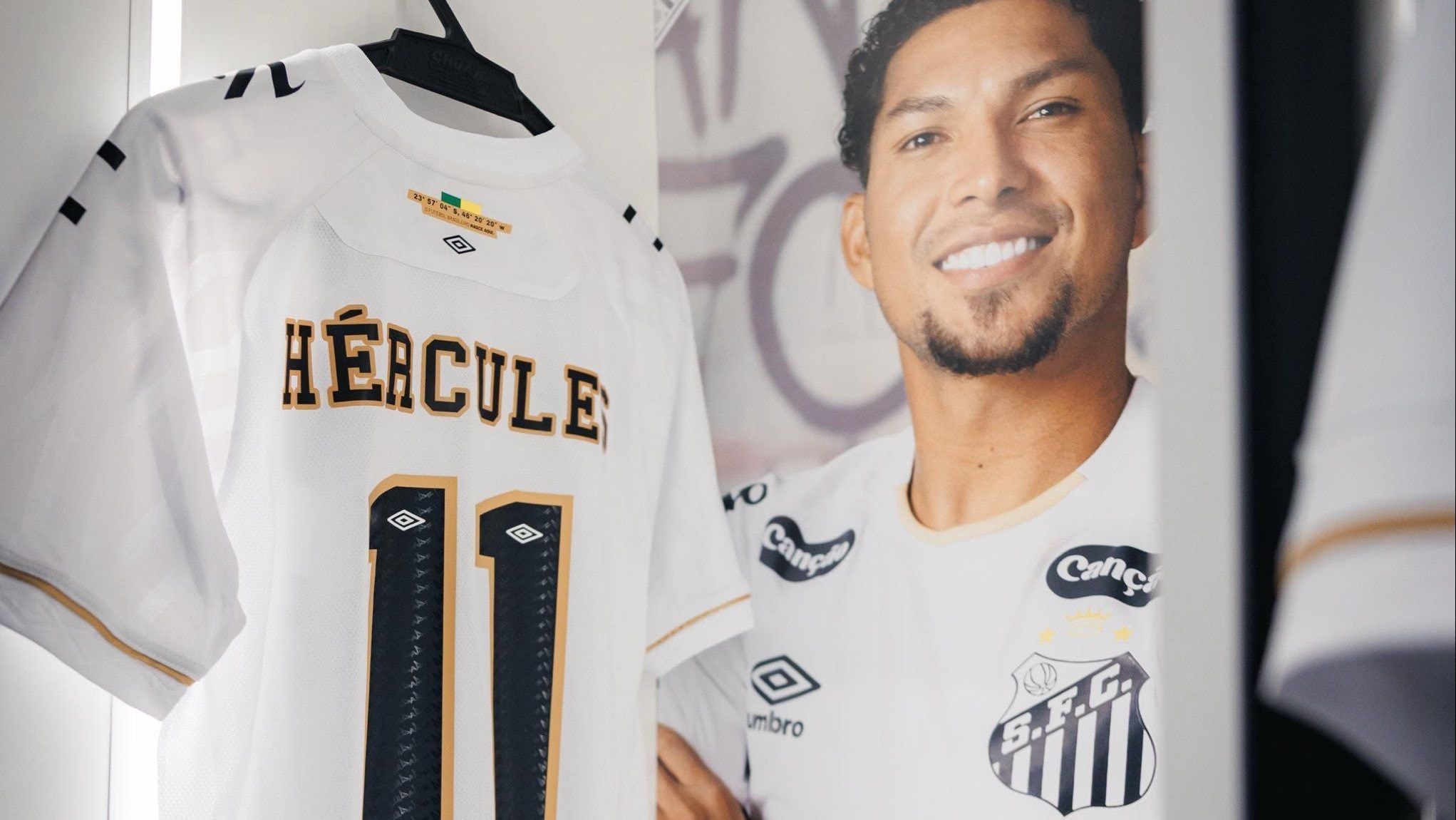 Santos é dominado pelo Athletico-PR na Vila e estaciona no Z4 do Brasileiro