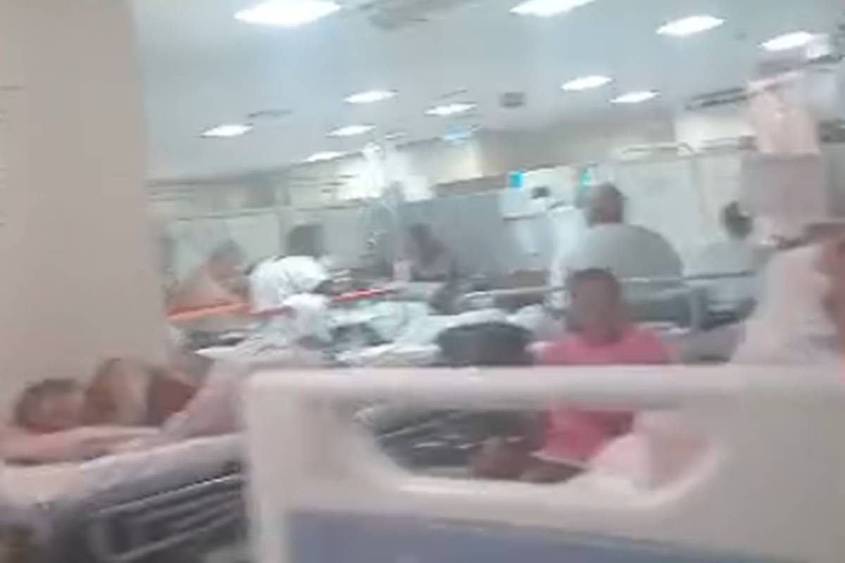 Pacientes ao chão e corredores lotados: o caos instalado no Hospital de Base. Veja vídeo