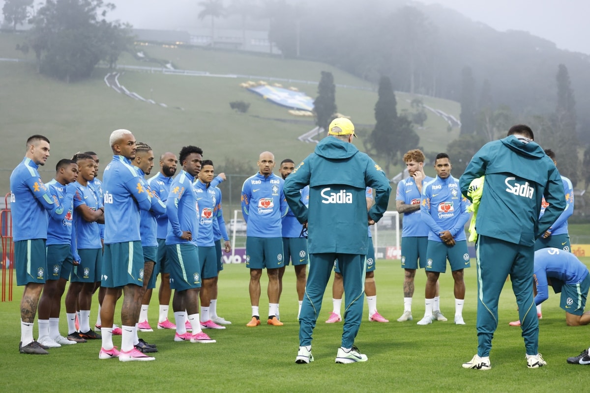Veja como foi a apresentação da Seleção Brasileira na Granja Comary