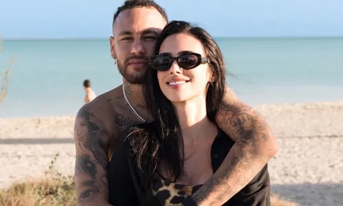 Web detona Neymar após dedicatória em presente para Bruna Biancardi