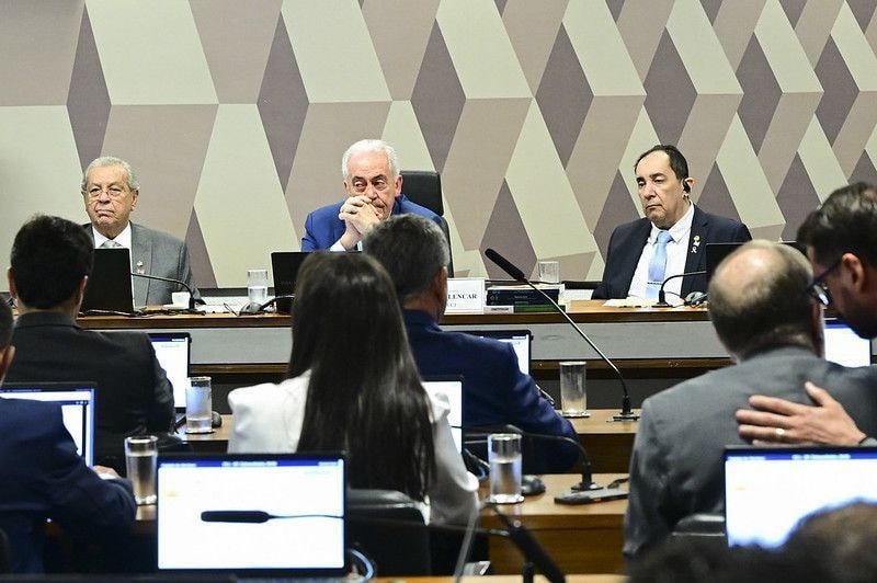 Comissão do Senado aprova PEC da Segurança; texto segue para o plenário