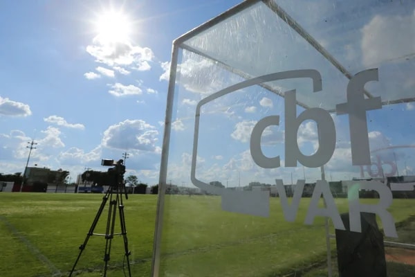 CBF inicia processo para adotar novas regras de arbitragem após a Copa