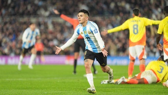 Santos avança em contratação de meia do Fluminense