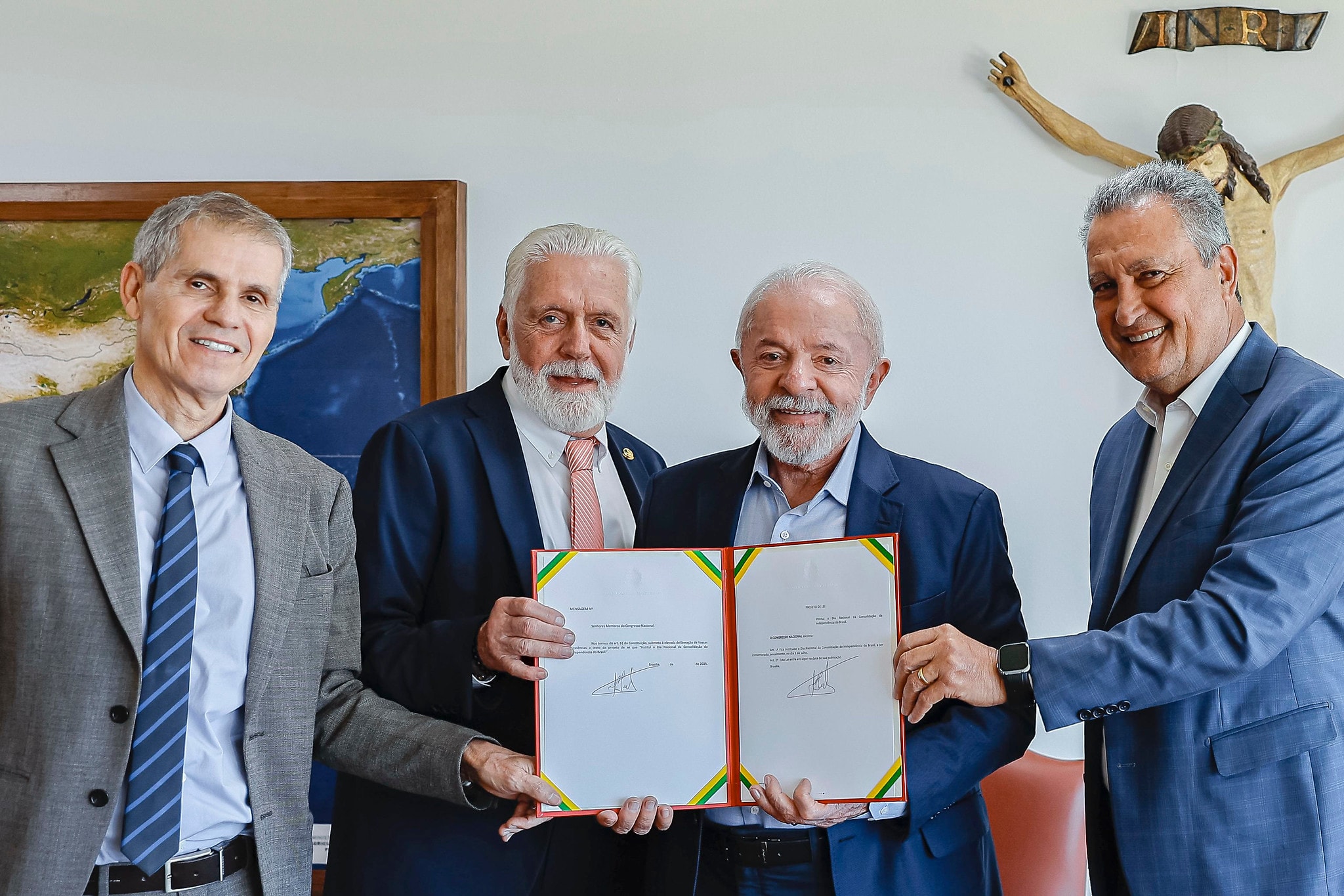 Genial/Quaest: Costa e Wagner lideram corrida ao Senado na Bahia