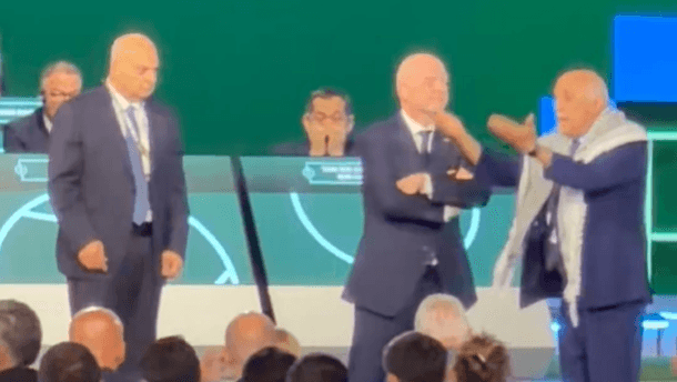 Infantino confirma candidatura a novo mandato na Fifa