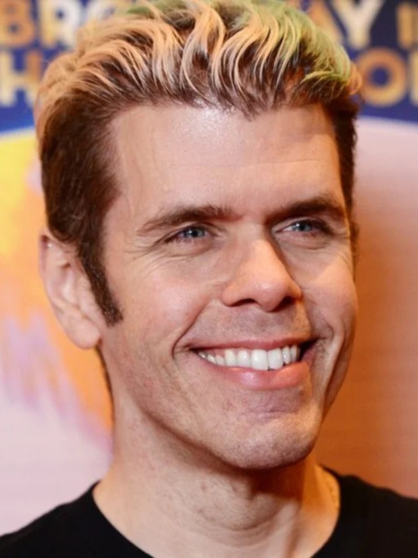 Perez Hilton: quem é o influencer que se automutilou ao vivo