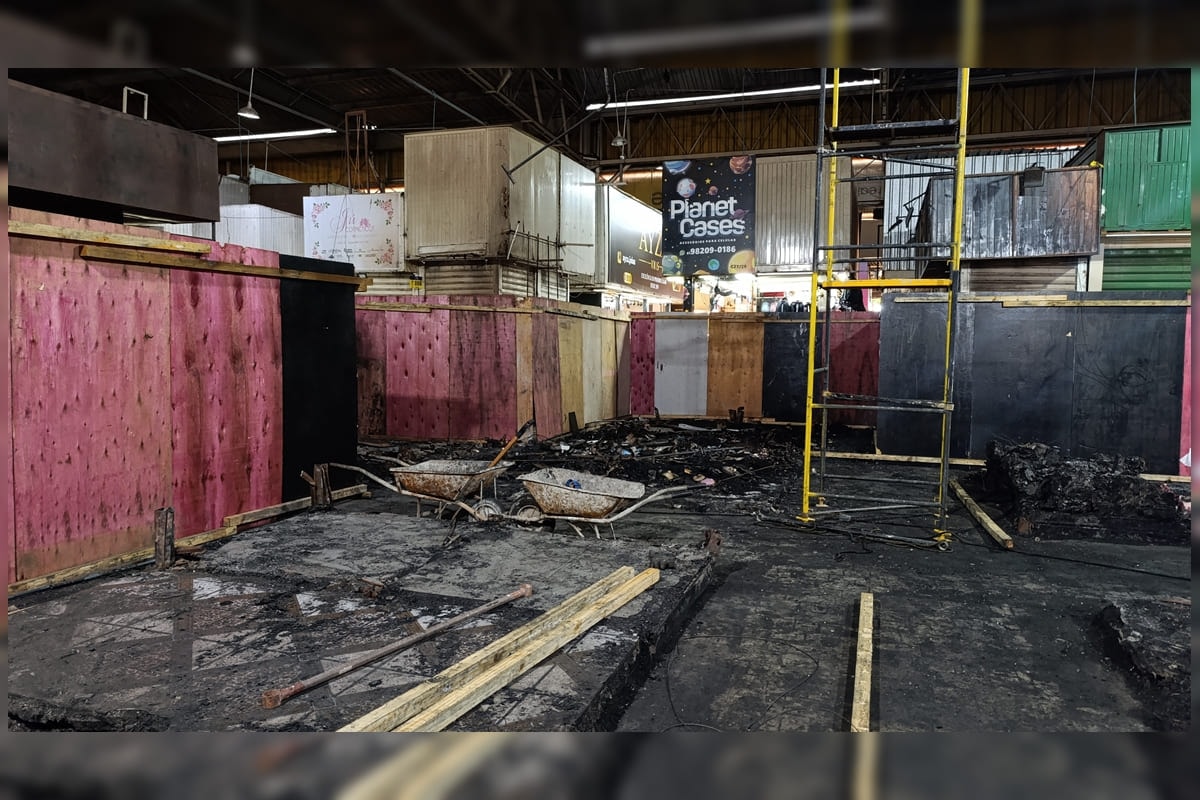 Após incêndio devastador, Feira dos Importados inicia reconstrução