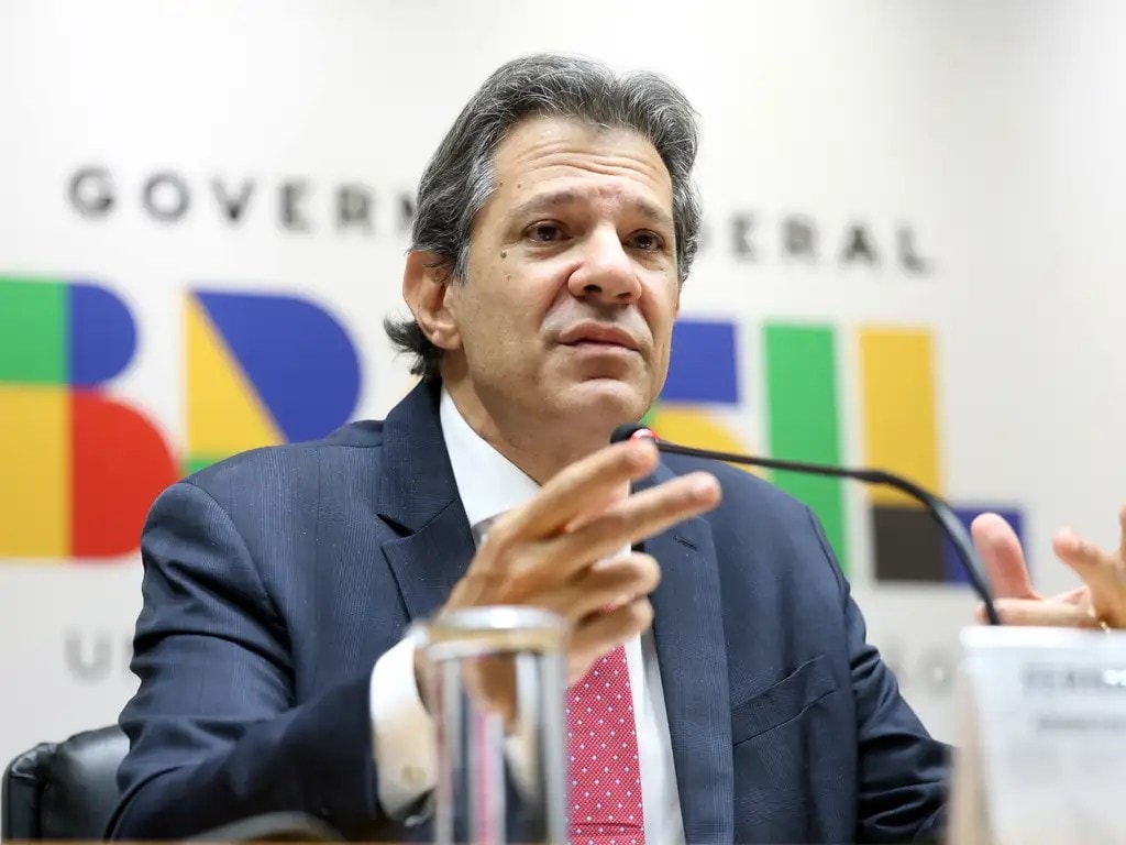 Haddad critica Tarcísio por alta na conta de água da Sabesp
