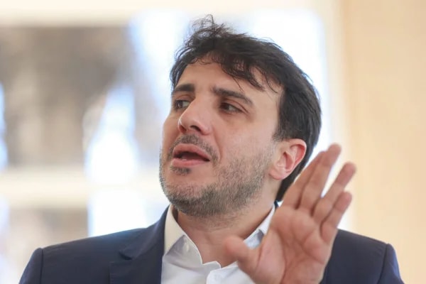 Vaquinhas eleitorais somam mais de R$ 10 milhões a um mês das eleições