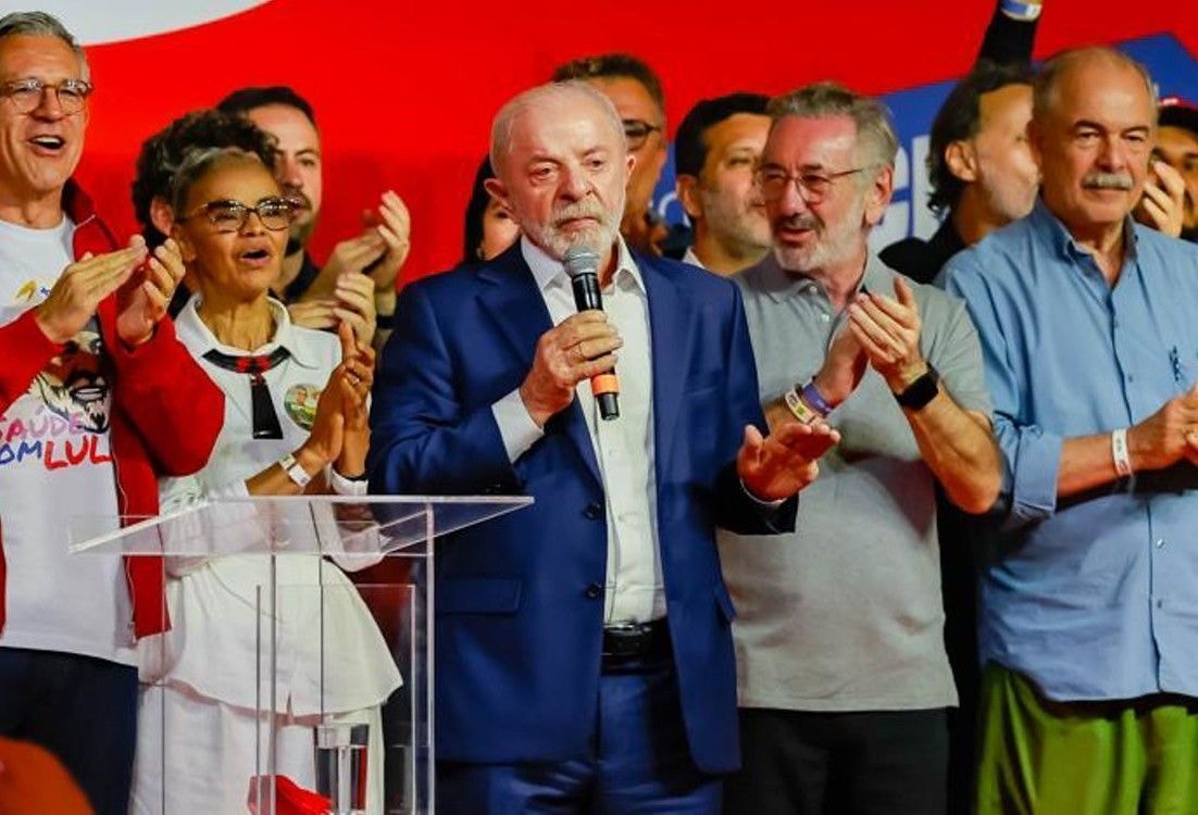 Após encontro, Lula diz que Hugo Motta o “ajudará a ganhar eleição”