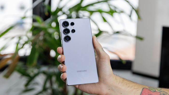 Galaxy S25 finalmente recebe versão estável da One UI 8.5; veja as novidades