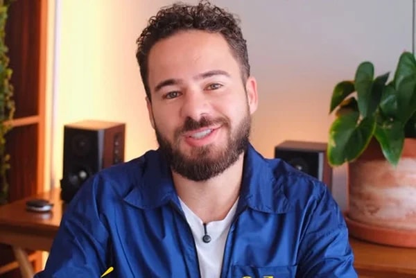 Influenciador é condenado por difamar ex em perfis falsos