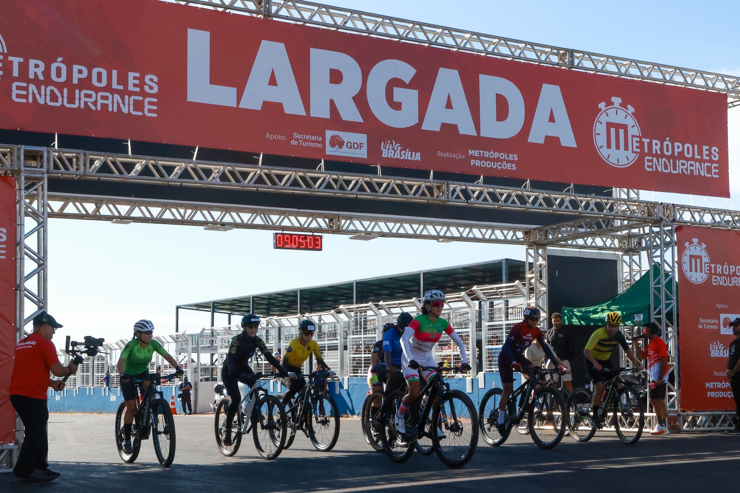 Metrópoles Endurance Ciclismo terá corredores renomados neste domingo