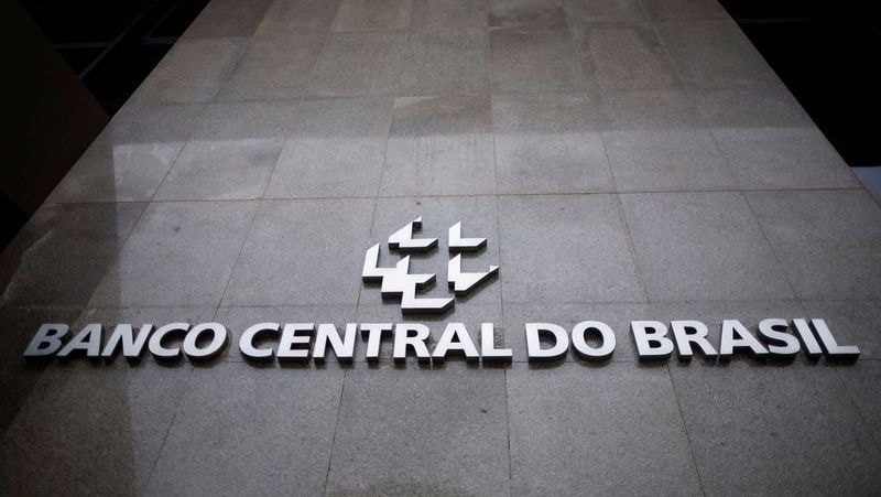 Insegurança jurídica no Brasil afasta investidores, diz Ellen Gracie à CNN