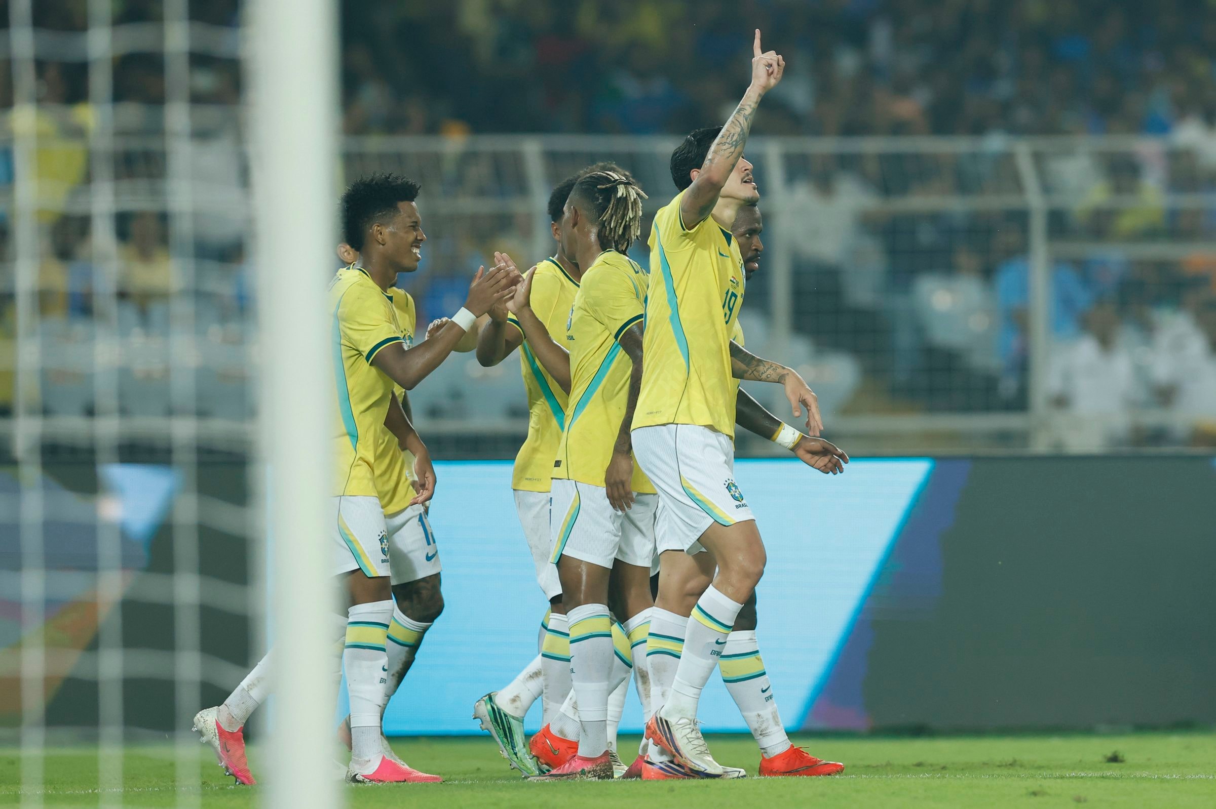 Brasil encerra Data Fifa com duas vitórias e um empate; veja próximos jogos