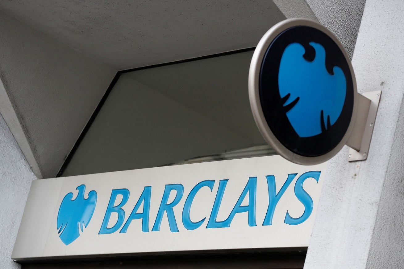 Barclays frustra previsões de lucro antes de impostos, receita e recompra no 3º tri