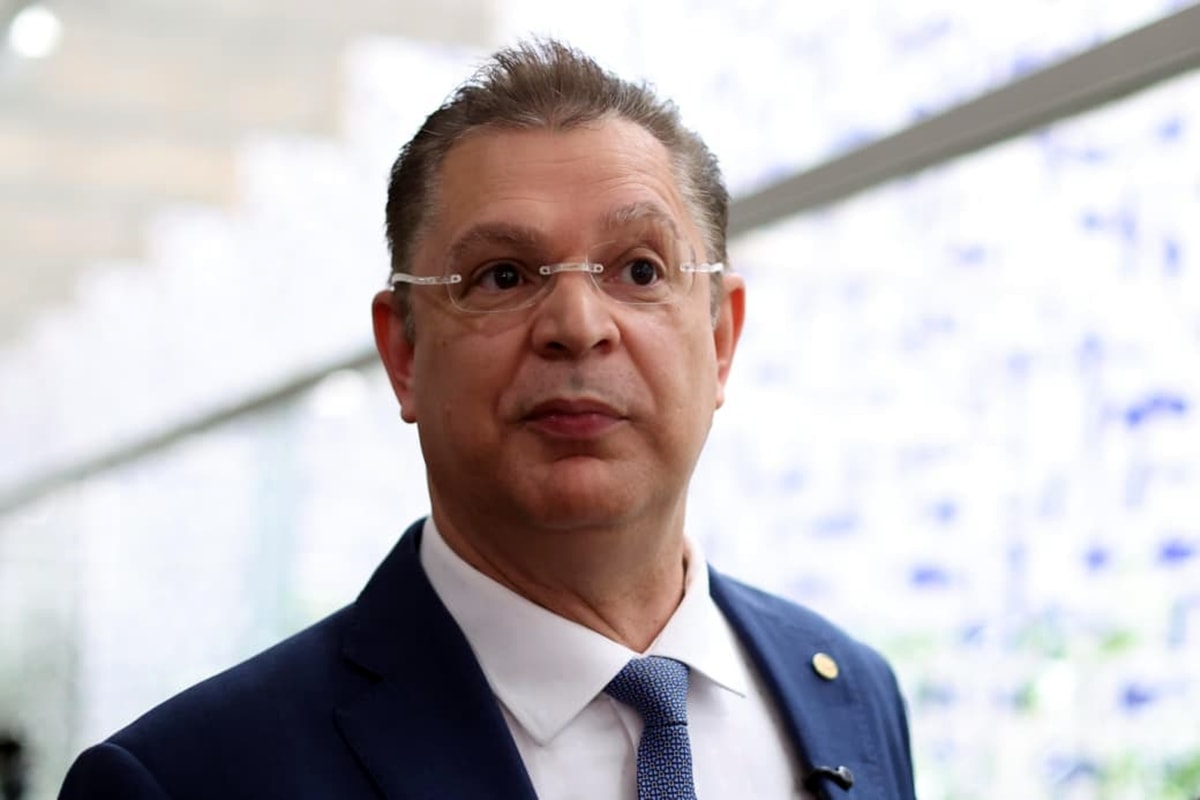Líder do PL aciona Embaixada dos EUA após decisão de Mendonça
