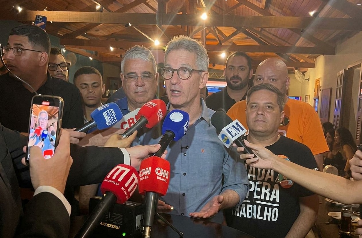 Zema declara apoio a Flávio no 2º turno: “Não vou ficar em cima do muro”