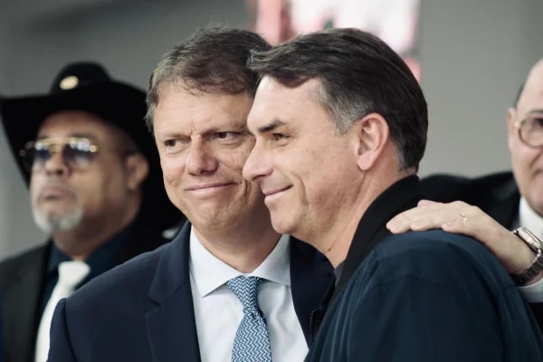 Sem citar Moraes, Tarcísio pede que STF não se divida em meio à crise