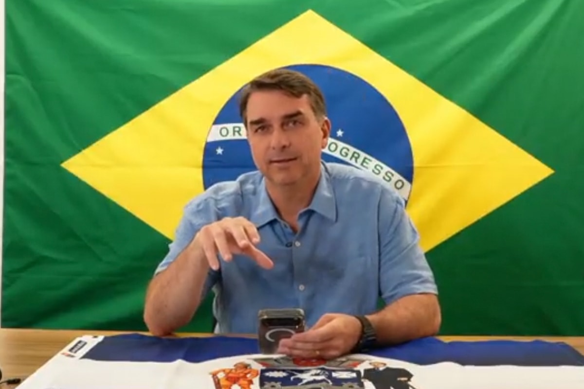 Após improvisos, equipe de Flávio elege duas prioridades para campanha