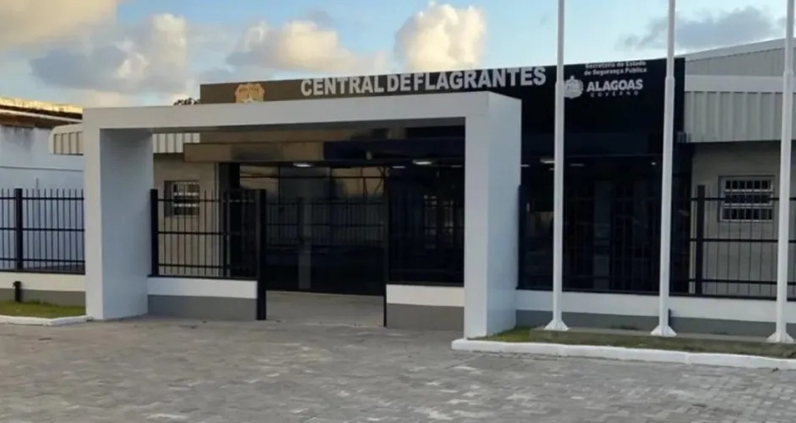 Maceió: polícia prende suspeito de ato obsceno contra criança em praça