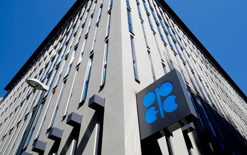 Opep reduz previsão para avanço da demanda por petróleo em 2026, mas eleva para 2027